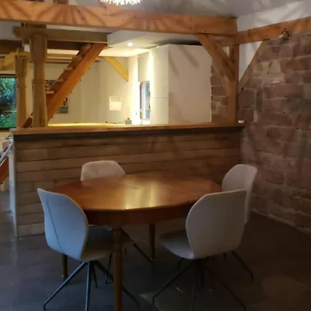 Au Jardin Romantique Pour 2 Personnes Lägenhet *