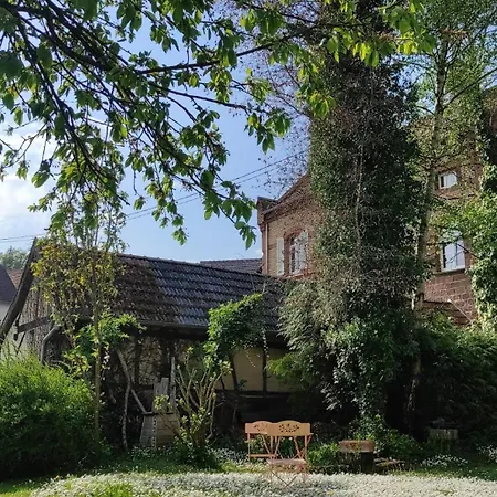 Au Jardin Romantique Pour 2 Personnes Apartman *