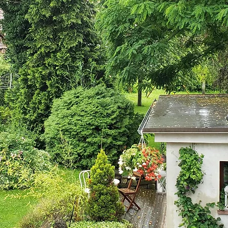 Au Jardin Romantique Pour 2 Personnes *