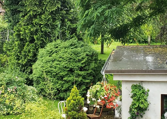 Au Jardin Romantique Pour 2 Personnes *